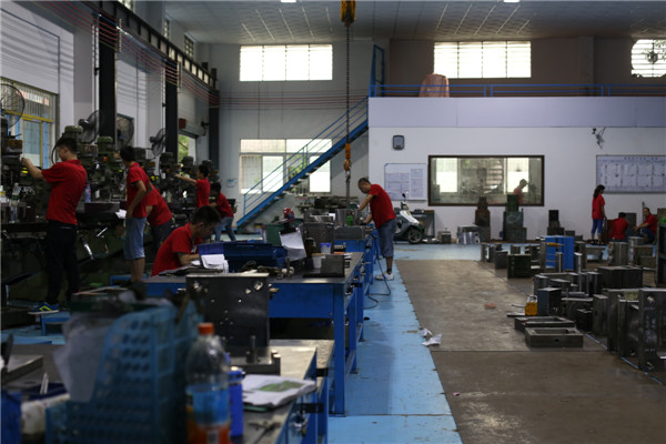 旭錦塑膠模具，注塑模具